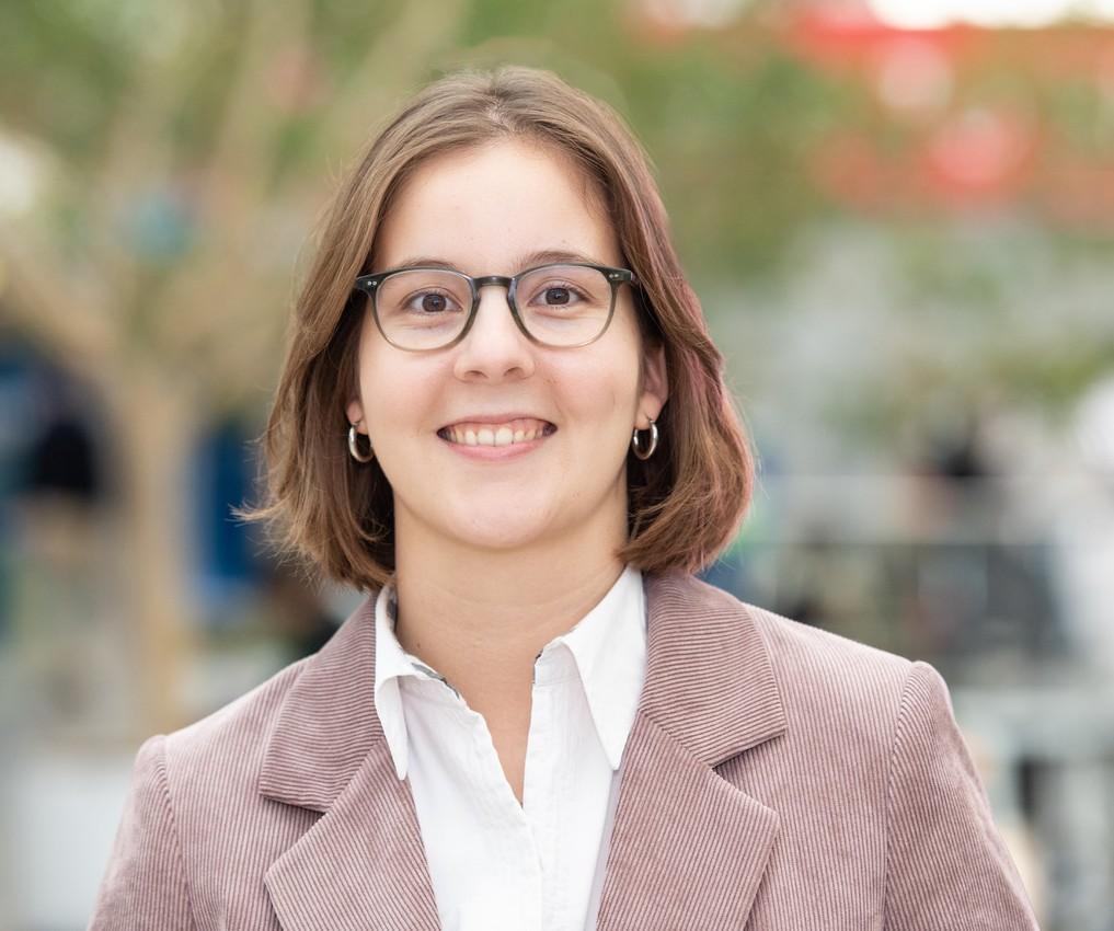 Beatriz Santos, Crain Communications