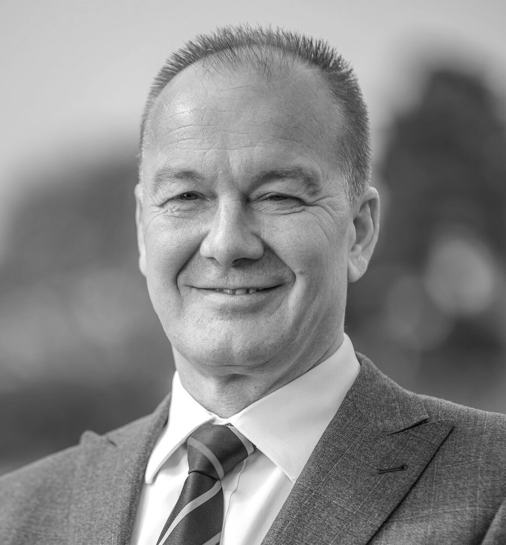 Alan J Smith FCICM, HCEOA