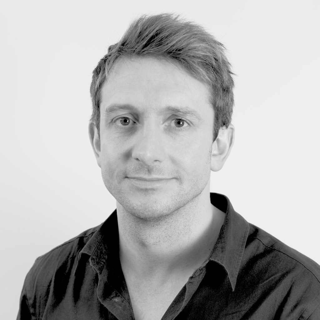 Headliner: Mark Adams