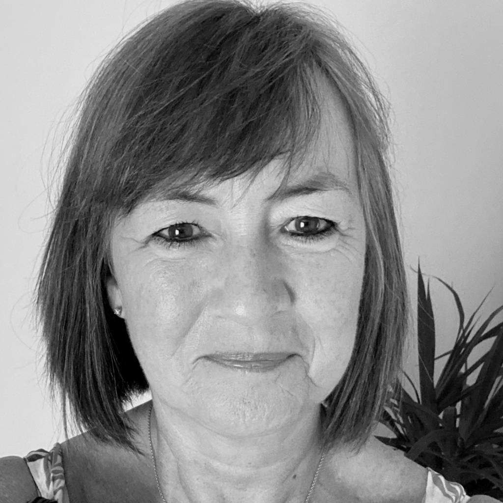 Lesley Lloyd