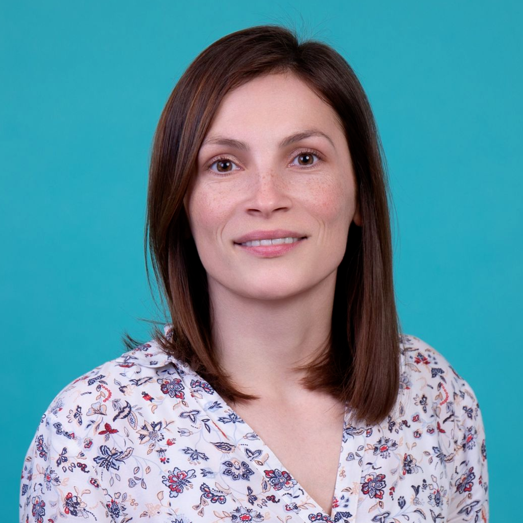 Mentor: Dana Aonofriesei