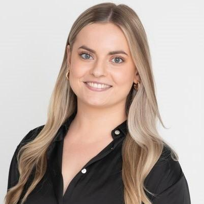 Holly Roach, Professional Pensions