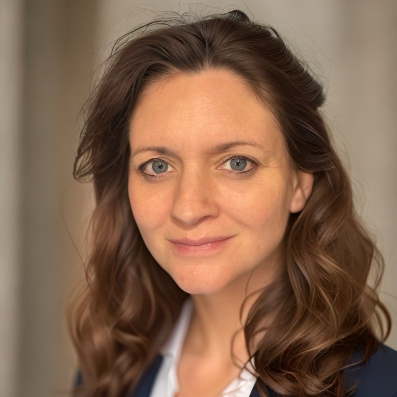 Natasha Dyer, Accenture