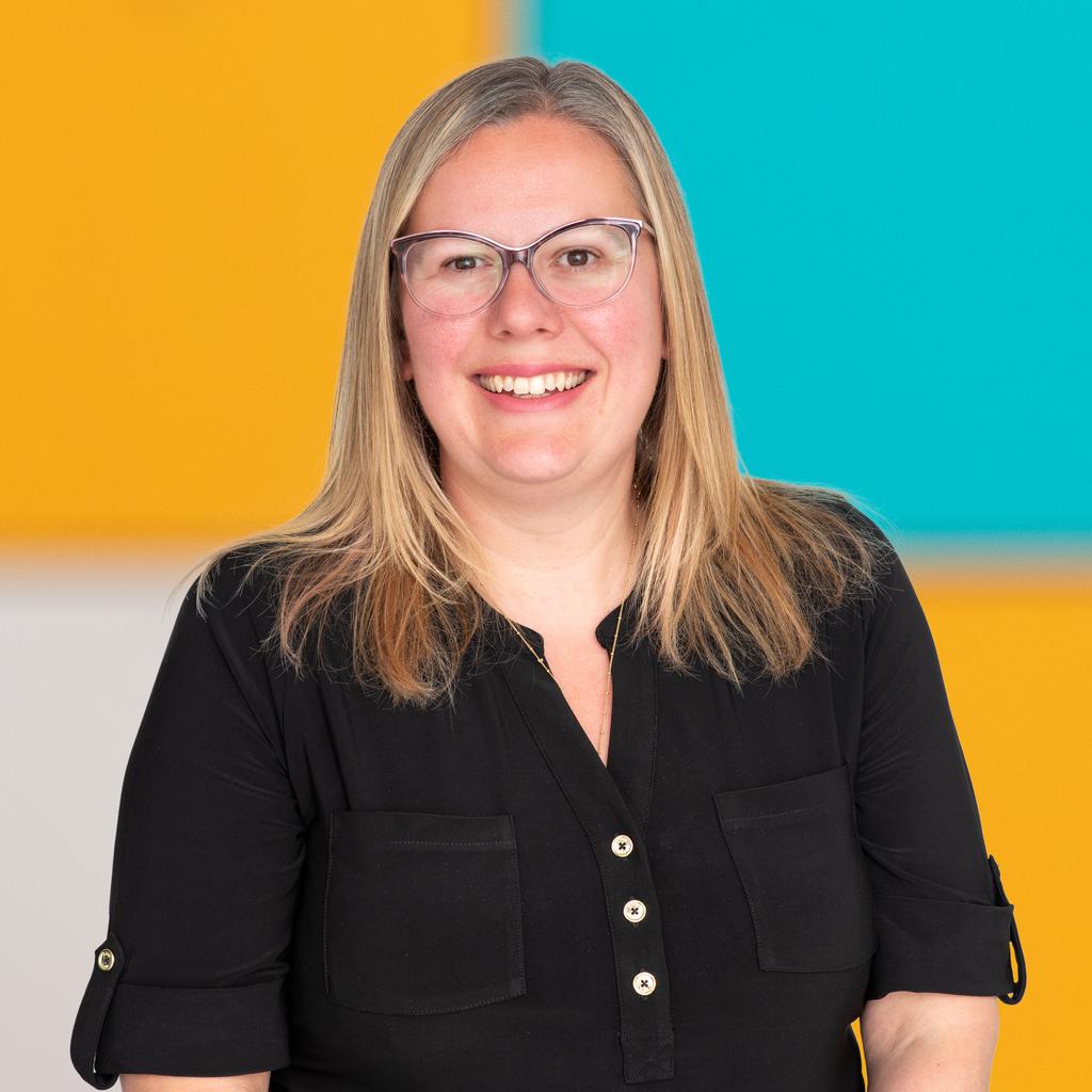 Jenna Brown, Professional Adviser