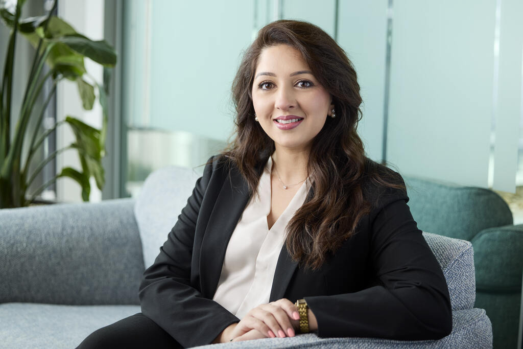 Faiza Mughal-Akeel, Legal & General