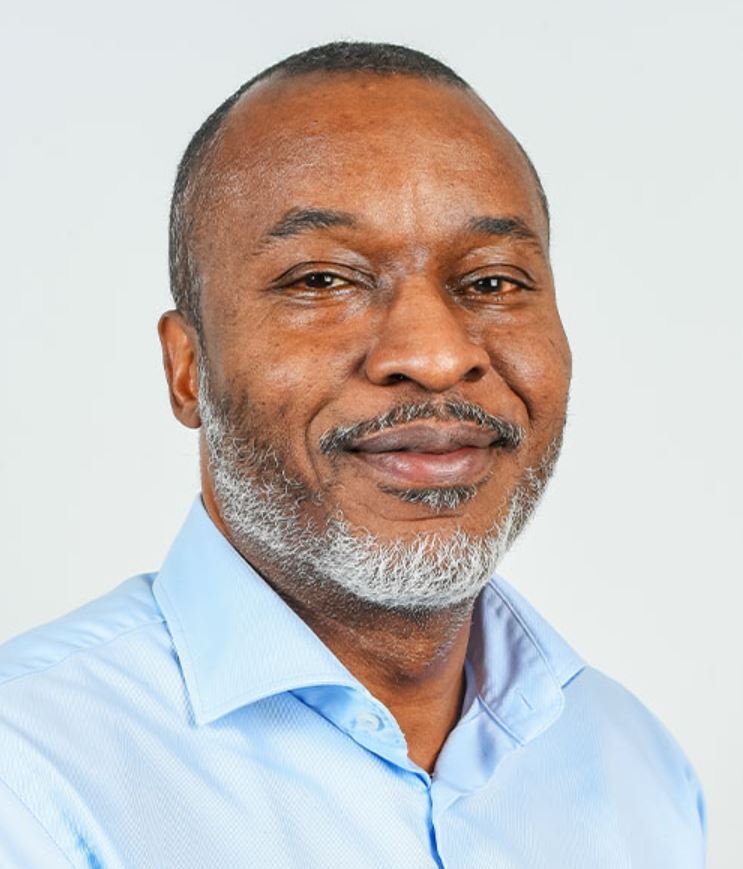 Vincent Hooplot, Fundamental Media