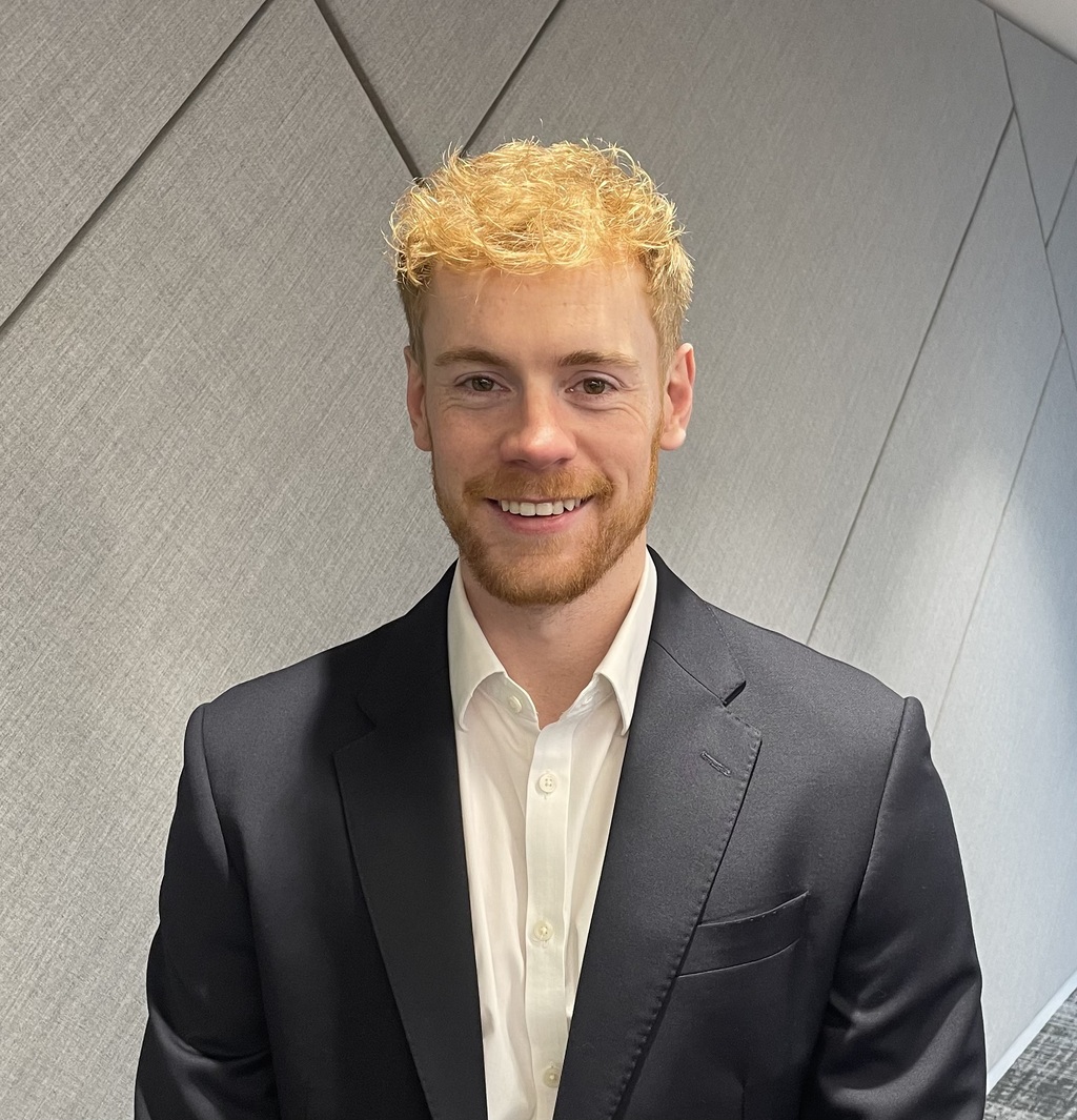 Tom Rosser, Omnis Investments