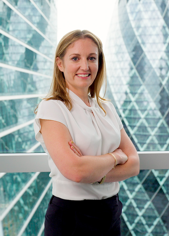 Hannah Evans, Omnis