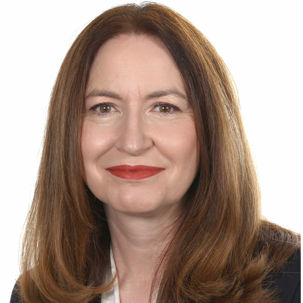 Sue Bourke, Broadstone