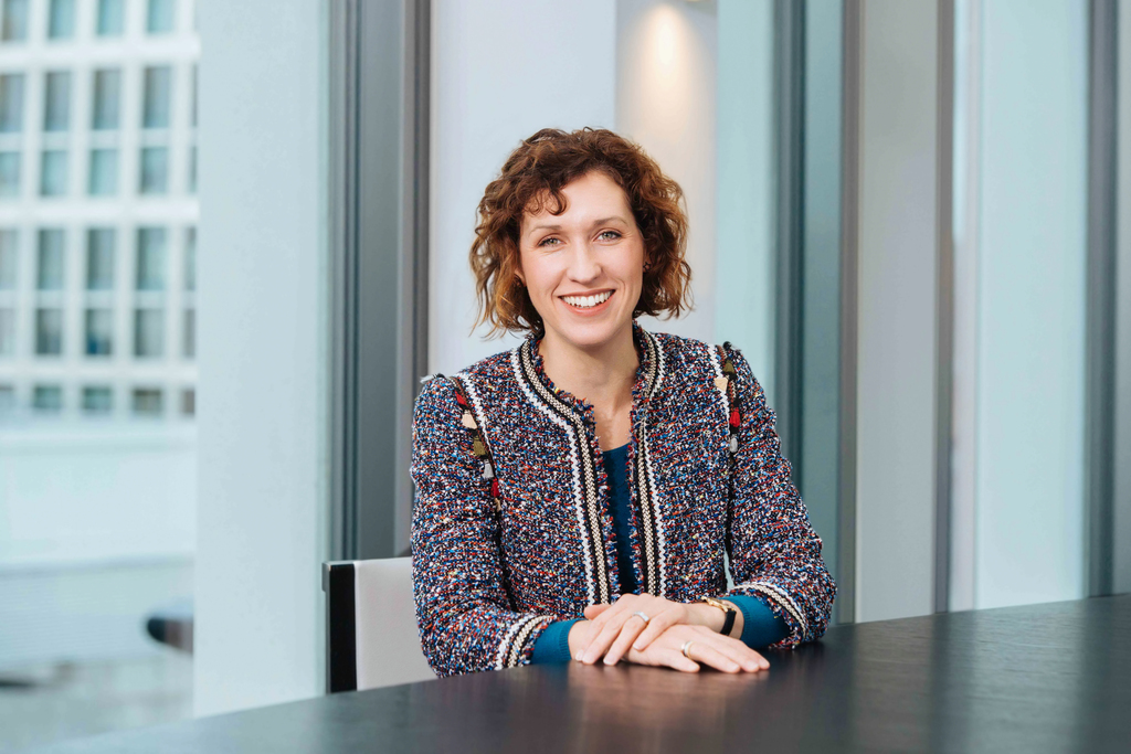 Elizabeth Saint, Schroders