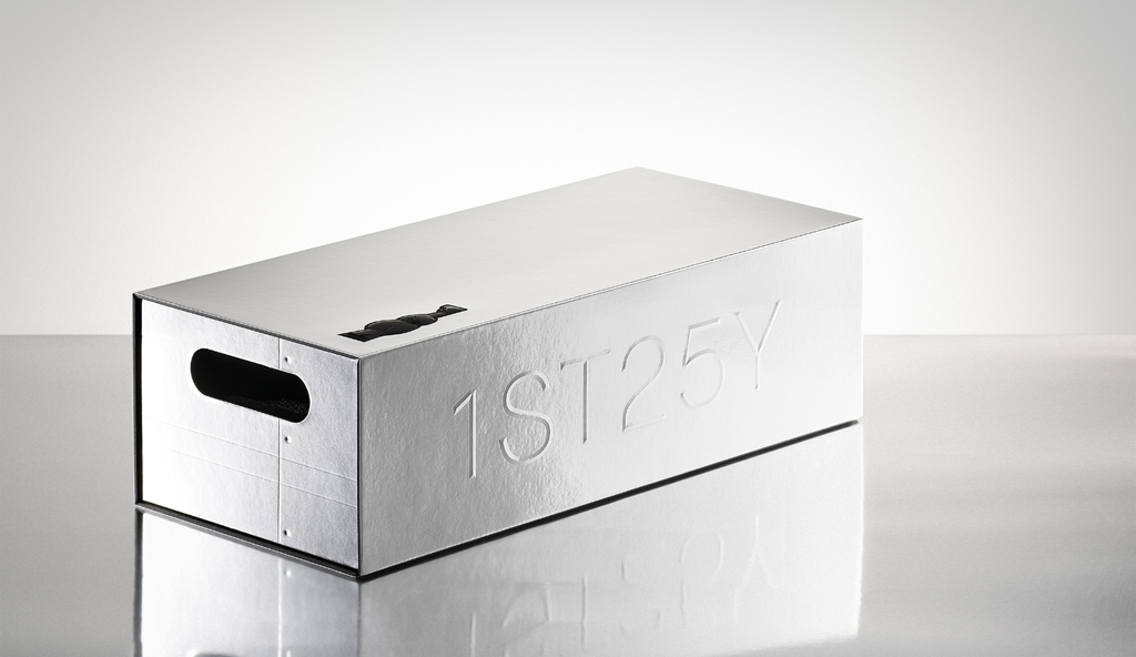 More than a Gesture: gift packaging by Luminous Design