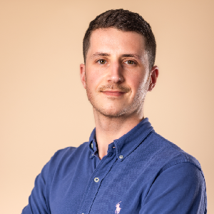 Dr. Mark Evans, Holland & Barrett