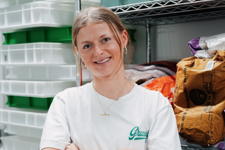 Grace Surman, Gracey's Pizza