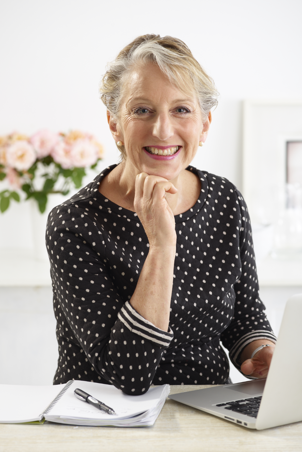 Lorna Rhodes