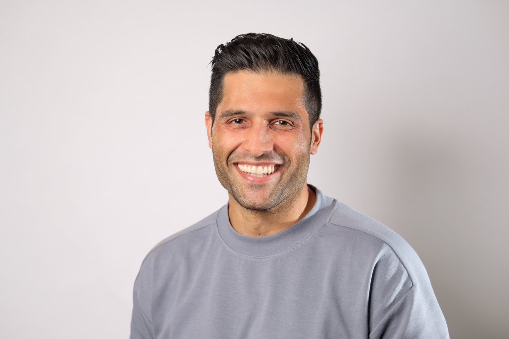 Mr Benji Dhillon