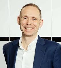 Matthew Elliott, Nivo