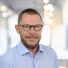 Simon Harris, Finativ