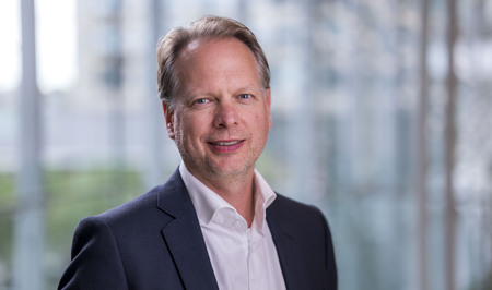 Sjoerd Jan Officier, Philips