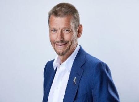 Simon Kington, Stellantis Finance