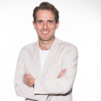 Florian Unseld, Hogan Lovells