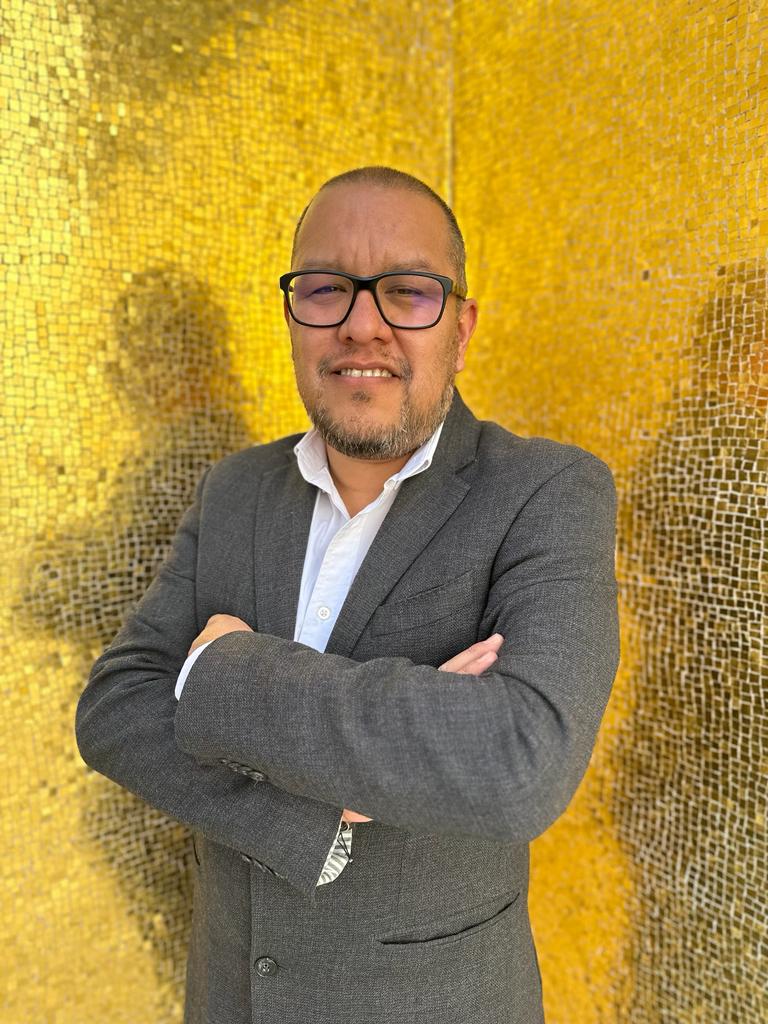 Carlos Enrique George-Reyes, Bolivarian University of Ecuador
