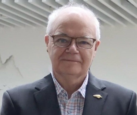 Richard Kensington, Independent